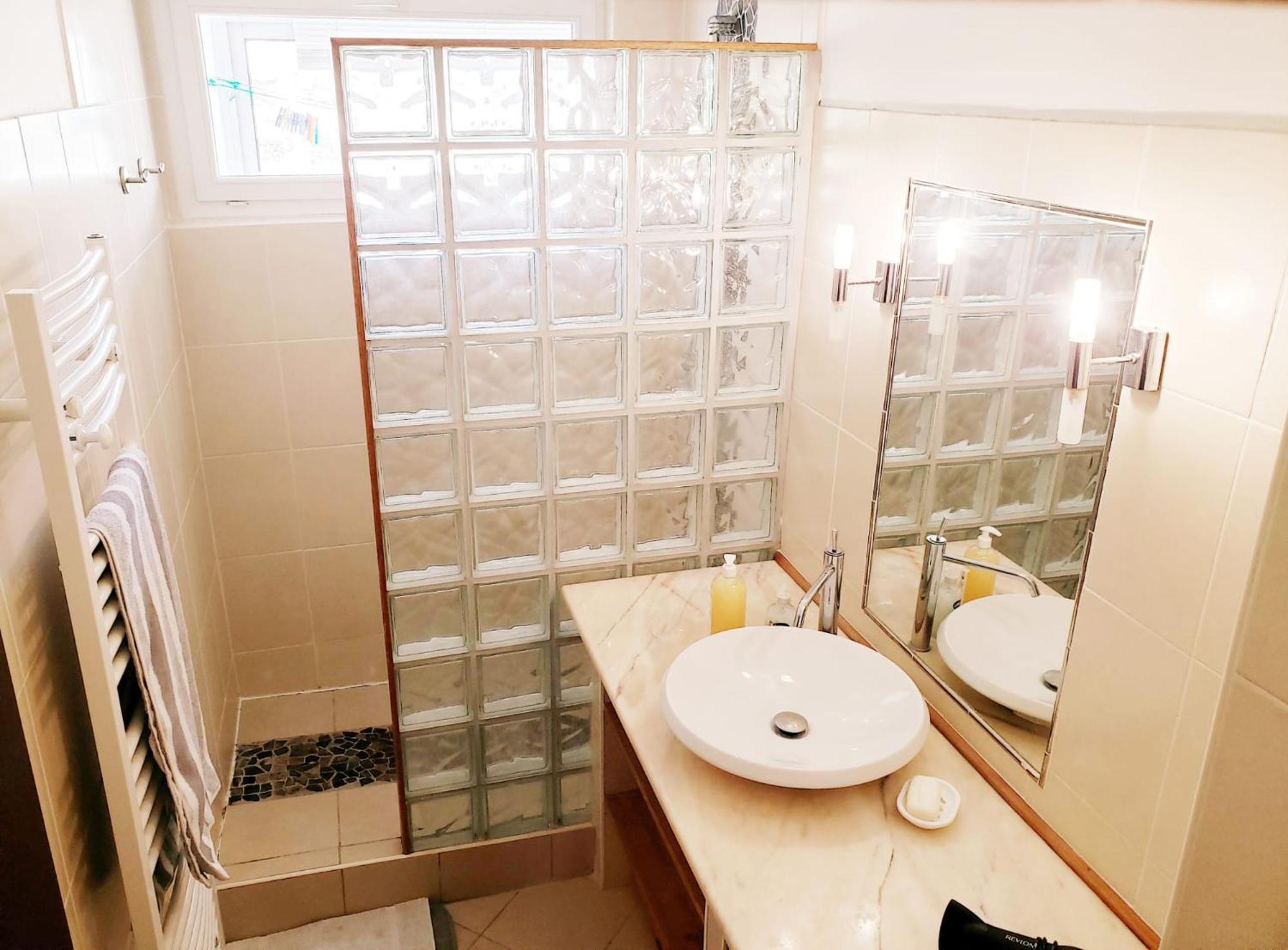 Suite From 1 To 6 - Bathtubs In Rooms - Air Conditioned Residential Appartement - Self-Arrival - Wifi - Netflix Disney - Kitchen - Laundry - Parking Avinyon Dış mekan fotoğraf