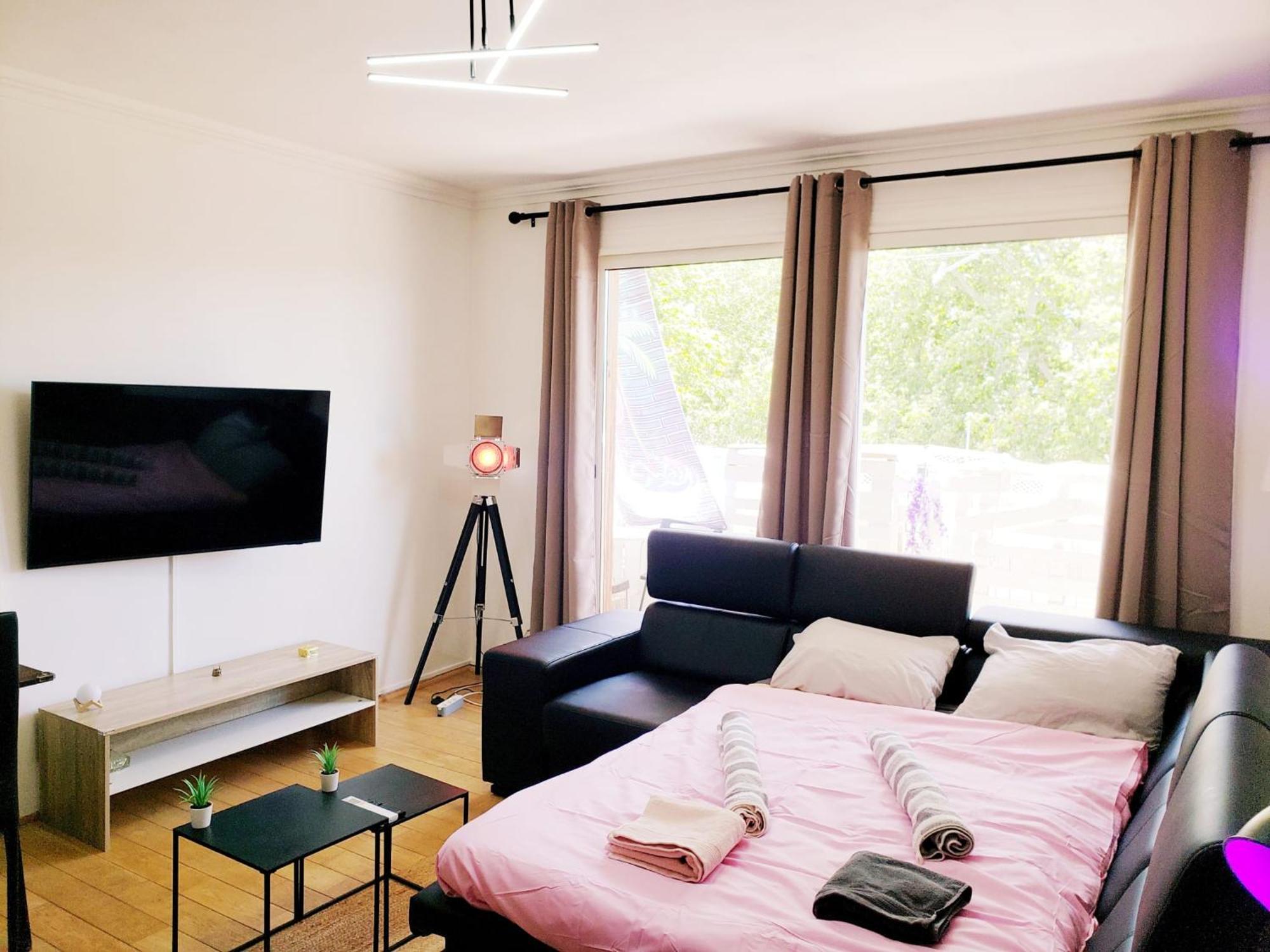 Suite From 1 To 6 - Bathtubs In Rooms - Air Conditioned Residential Appartement - Self-Arrival - Wifi - Netflix Disney - Kitchen - Laundry - Parking Avinyon Dış mekan fotoğraf