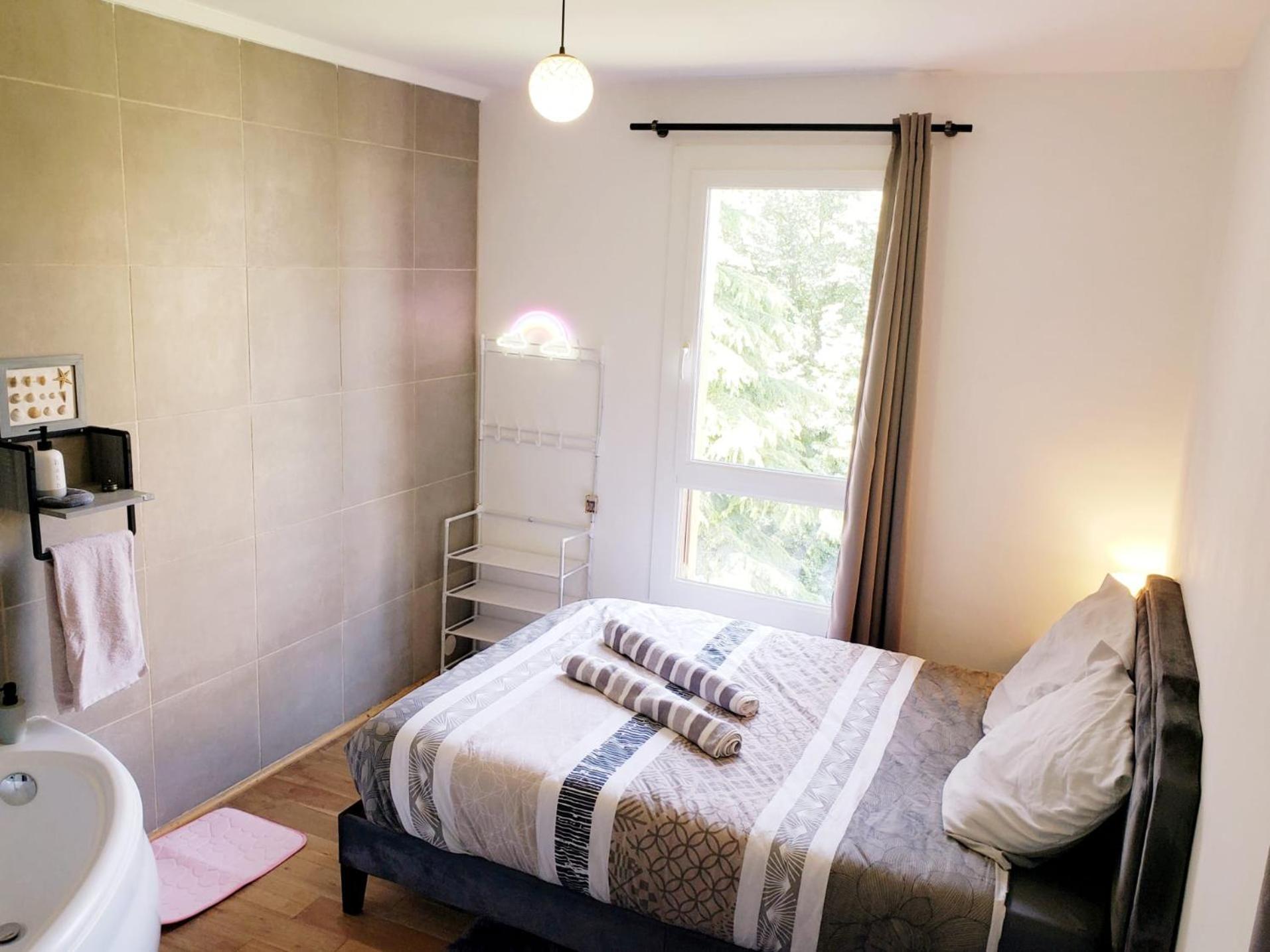 Suite From 1 To 6 - Bathtubs In Rooms - Air Conditioned Residential Appartement - Self-Arrival - Wifi - Netflix Disney - Kitchen - Laundry - Parking Avinyon Dış mekan fotoğraf